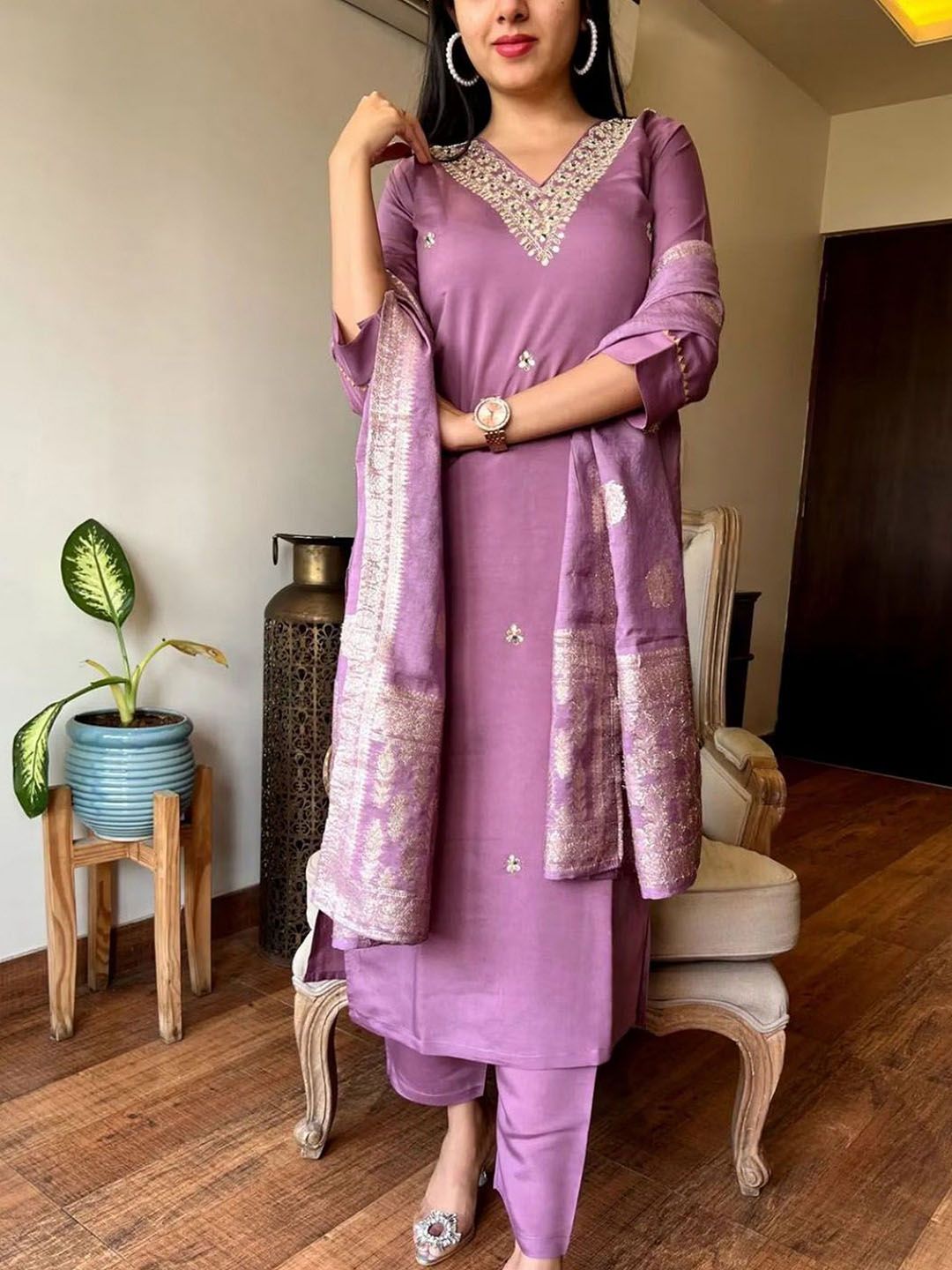 DIVASTRI Women Ethnic Motifs Embroidered Chanderi Cotton Kurta with Trousers & Dupatta