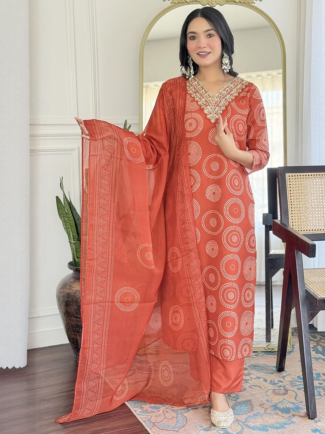 CaniBani Women Ethnic Motifs Printed Regular Kurta with Trousers & With Dupatta