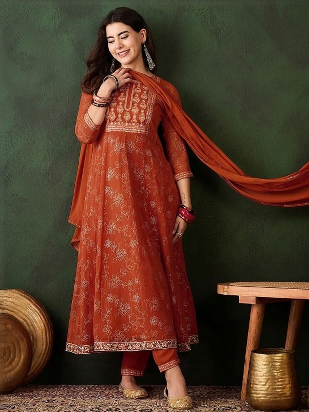 URMIR FASHION Women Orange Printed Kurta Set