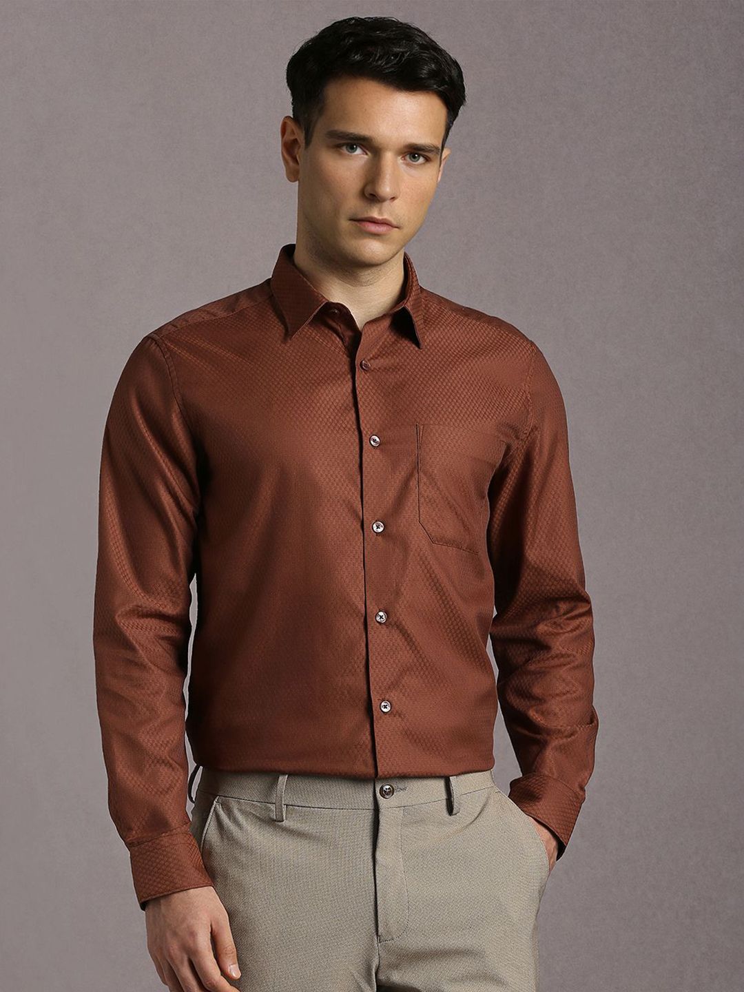 Louis Philippe Men Textured Spread Collar Pure Cotton Formal Shirt-picture-36