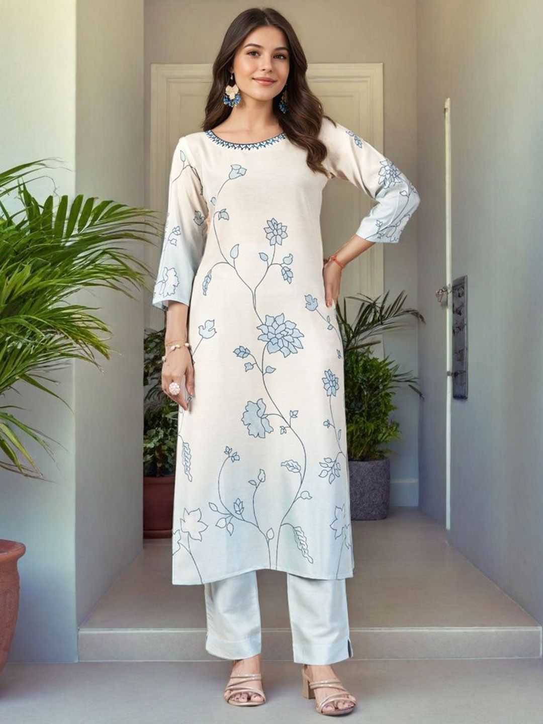 SZN Women Floral Printed Kurta with Trouser