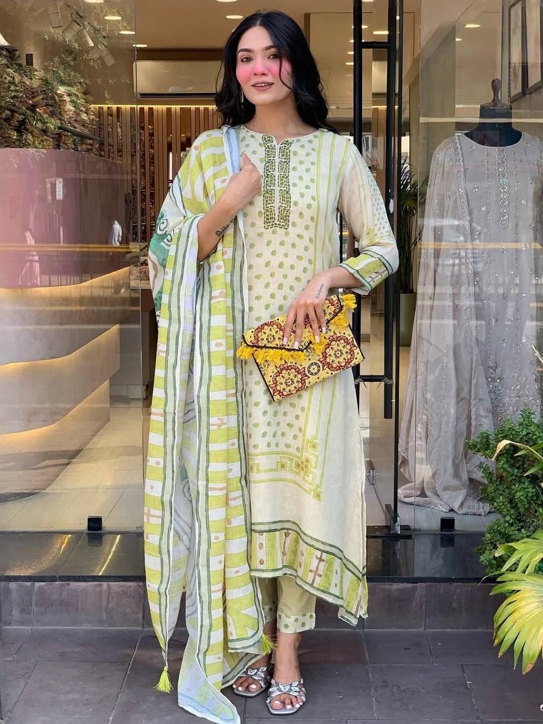 CaniBani Women Off White Ethnic Motifs Printed Linen Kurta with Trousers & With Dupatta