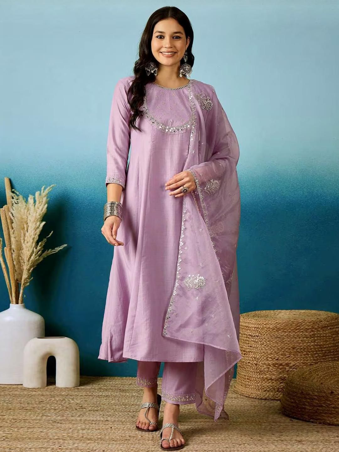 URMIR FASHION Women Mirror Work Kurta with Trousers & Dupatta