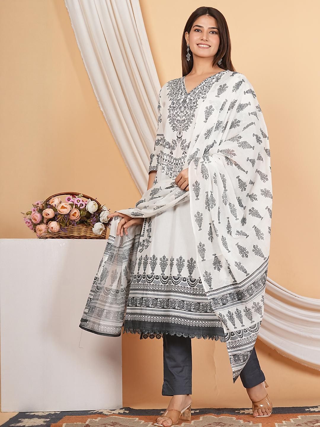 MANDAKINI Women White Printed Regular Pure Cotton Kurta & Palazzos With Dupatta