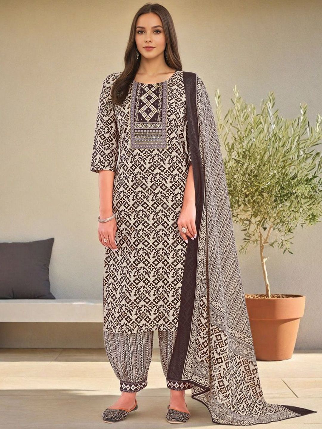 SZN Women Ethnic Motifs Printed Pure Cotton Kurta with Patiala & Dupatta
