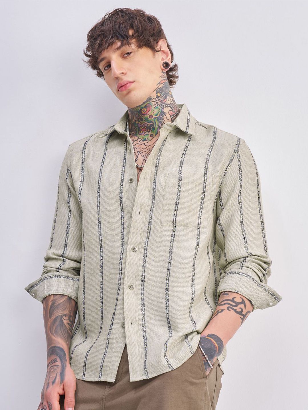 HIGHLANDER Striped Spread Collar Long Sleeves Relaxed Fit Casual Shirt-picture-30