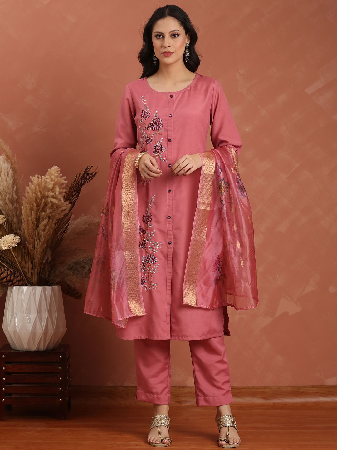 Anouk Women Floral Embroidered Regular Thread Work Kurta With Trousers &  Dupatta