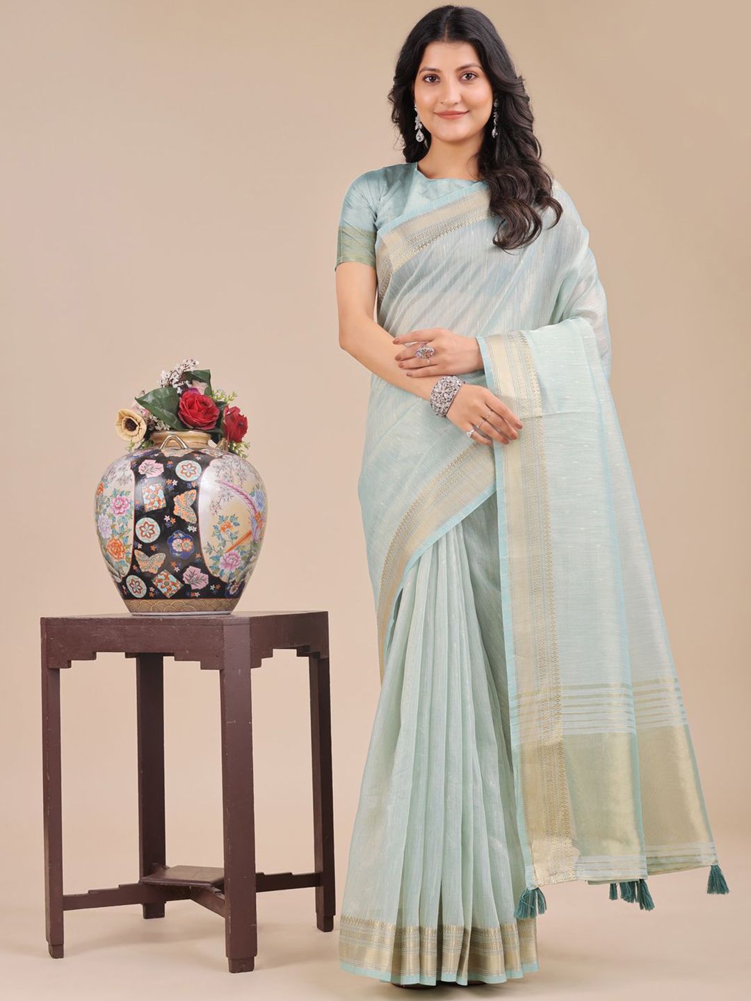 Astita Woven Zari Bordered Organza Saree-picture-23