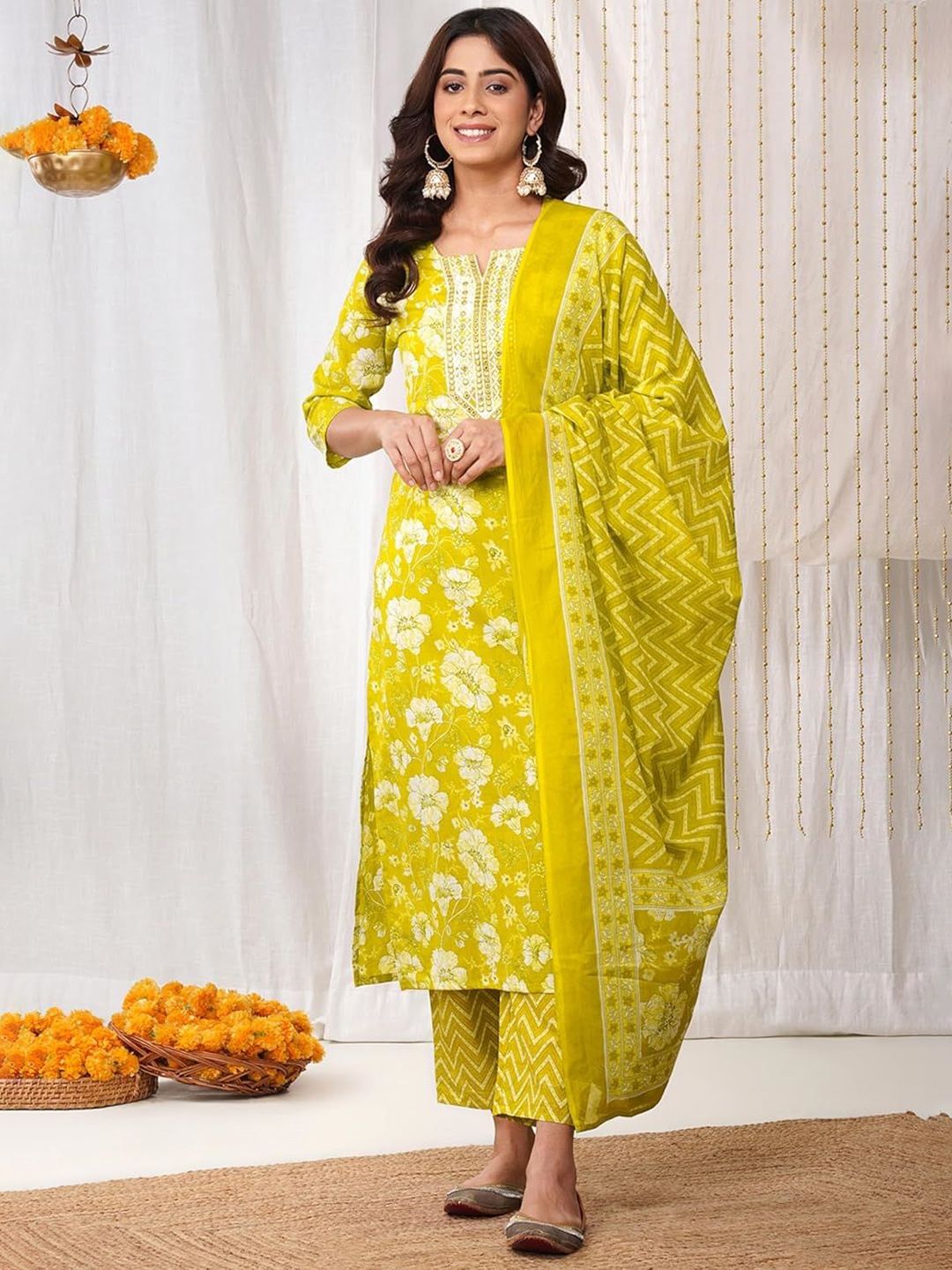 PARTHVI Women Floral Printed Cotton Kurta with Trousers & Dupatta
