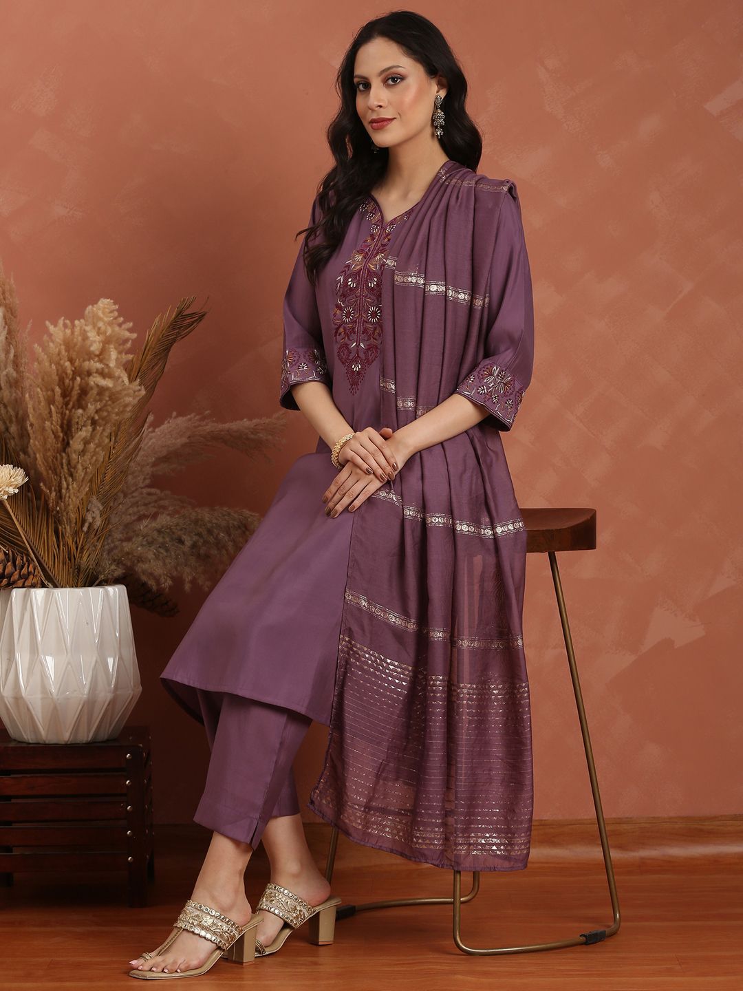 Anouk Women Floral Embroidered Regular Thread Work Kurta With Trousers & Dupatta