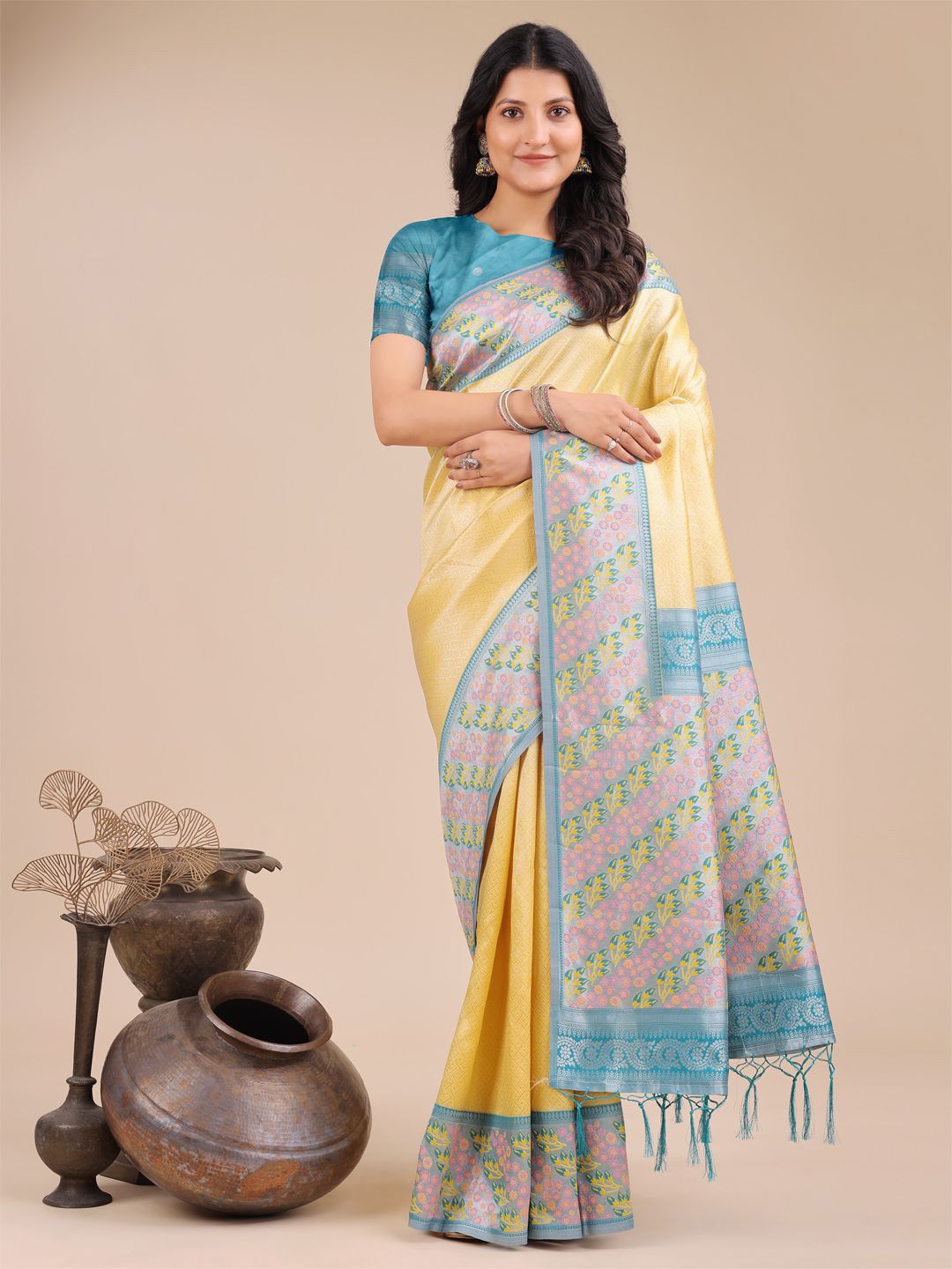 Astita Geometric Woven Design Zari Saree-picture-39