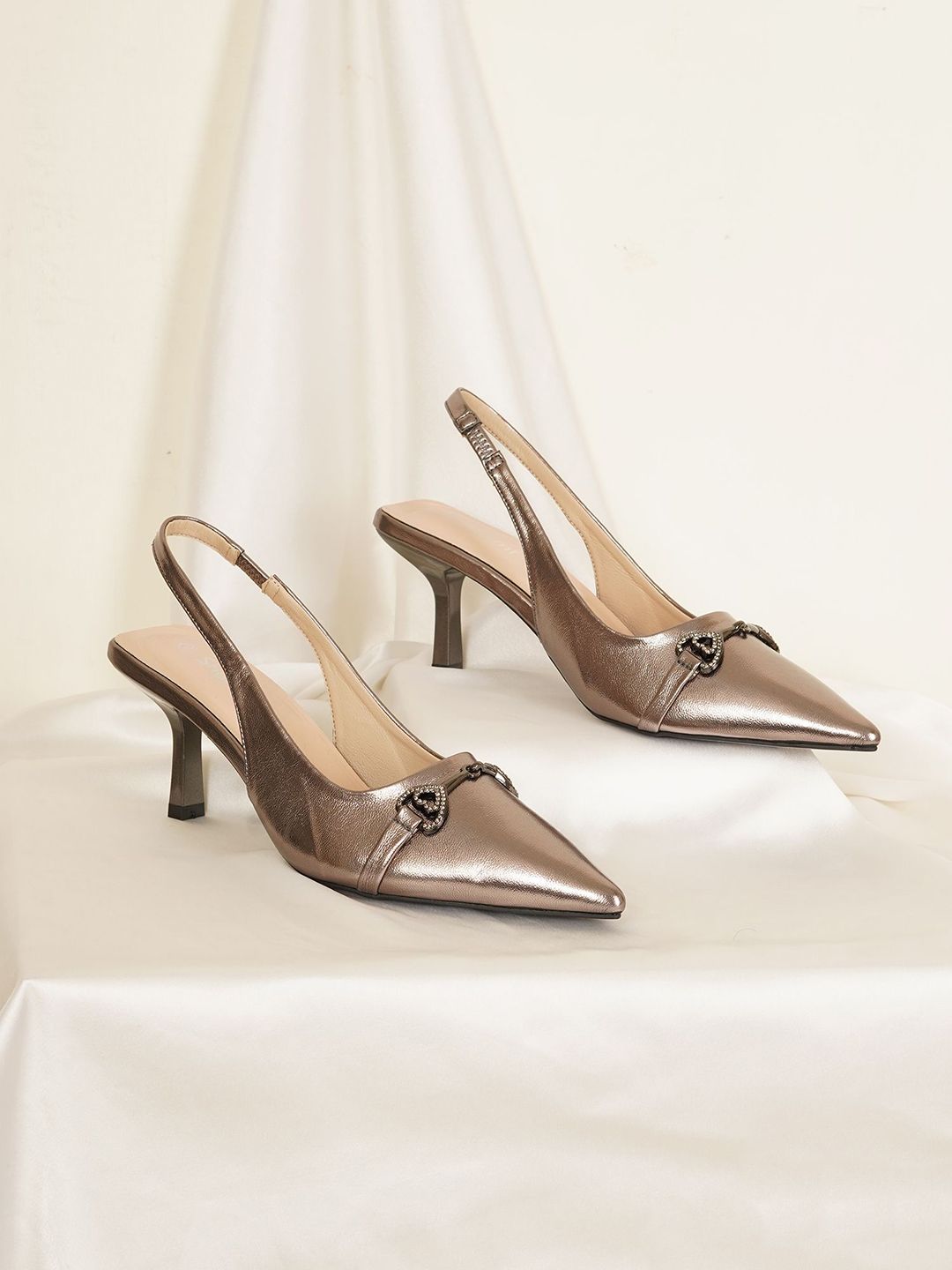 Sherrif Shoes Women Textured Pointed Toe Embellished Detailed Slim Heel Pumps-picture-33