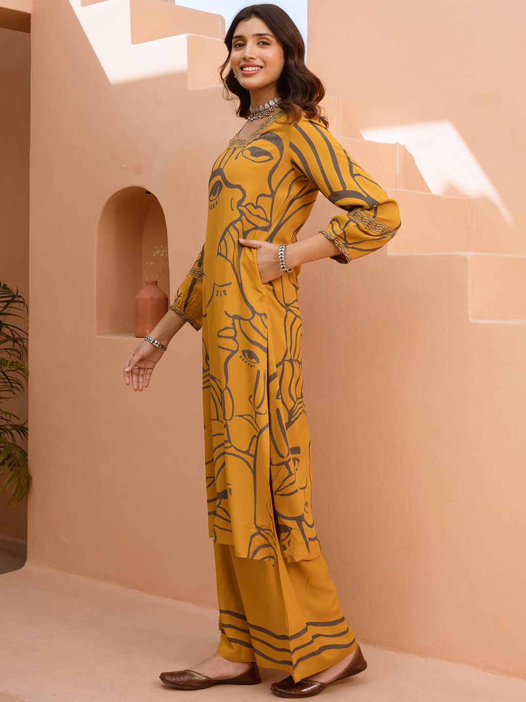 Ramas Embroidered Pure Cotton Round Neck Straight Kurta & Palazzos