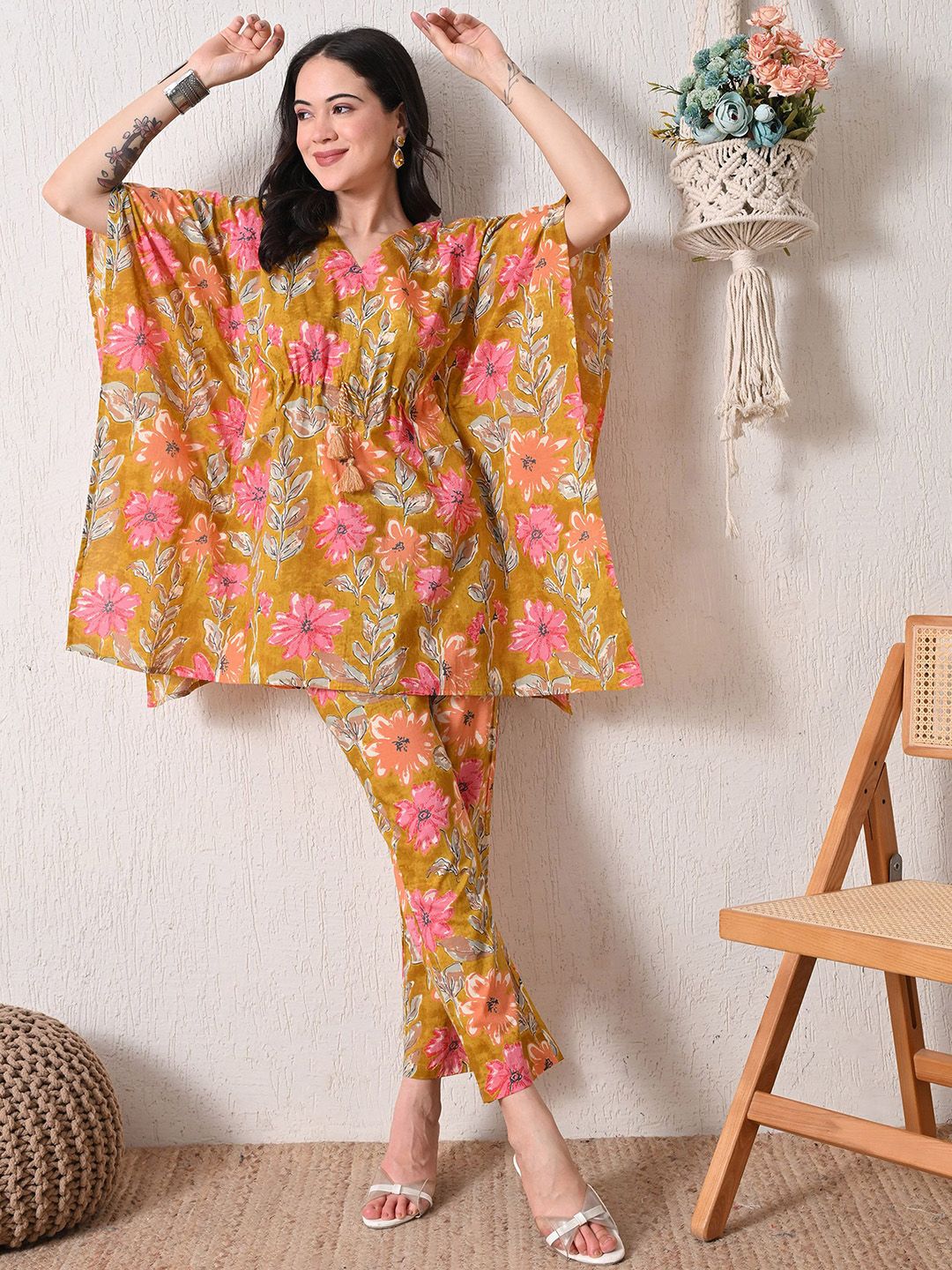 AVYCO Women Floral Printed Cotton Kaftan Kurta with Trousers