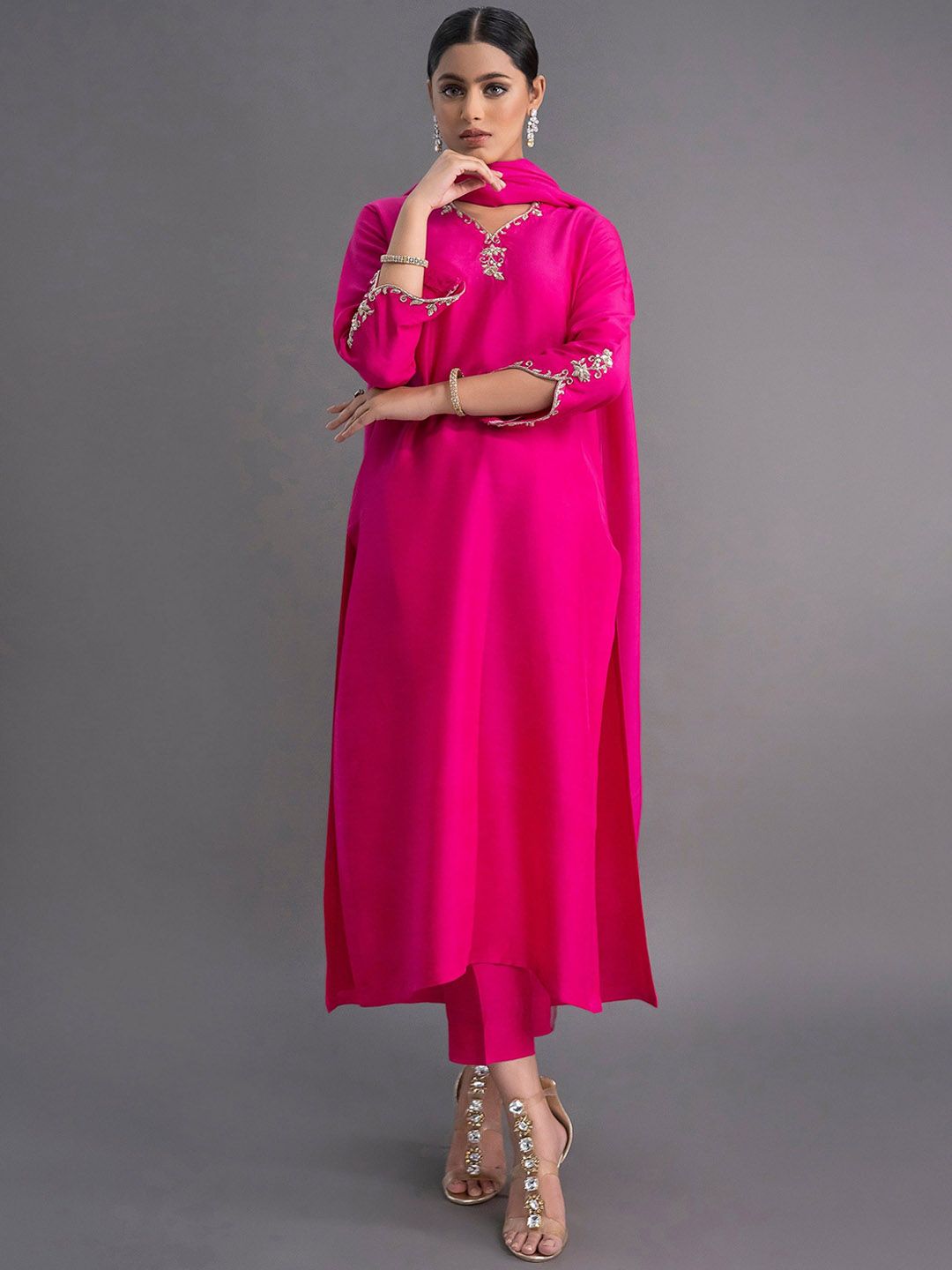 DIVASTRI Women Embroidered Regular Cotton Kurta with Trousers & Dupatta