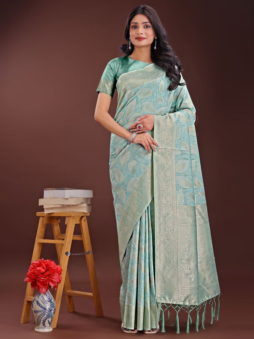 Astita Ethnic Motifs Woven Design Zari Saree-picture-32