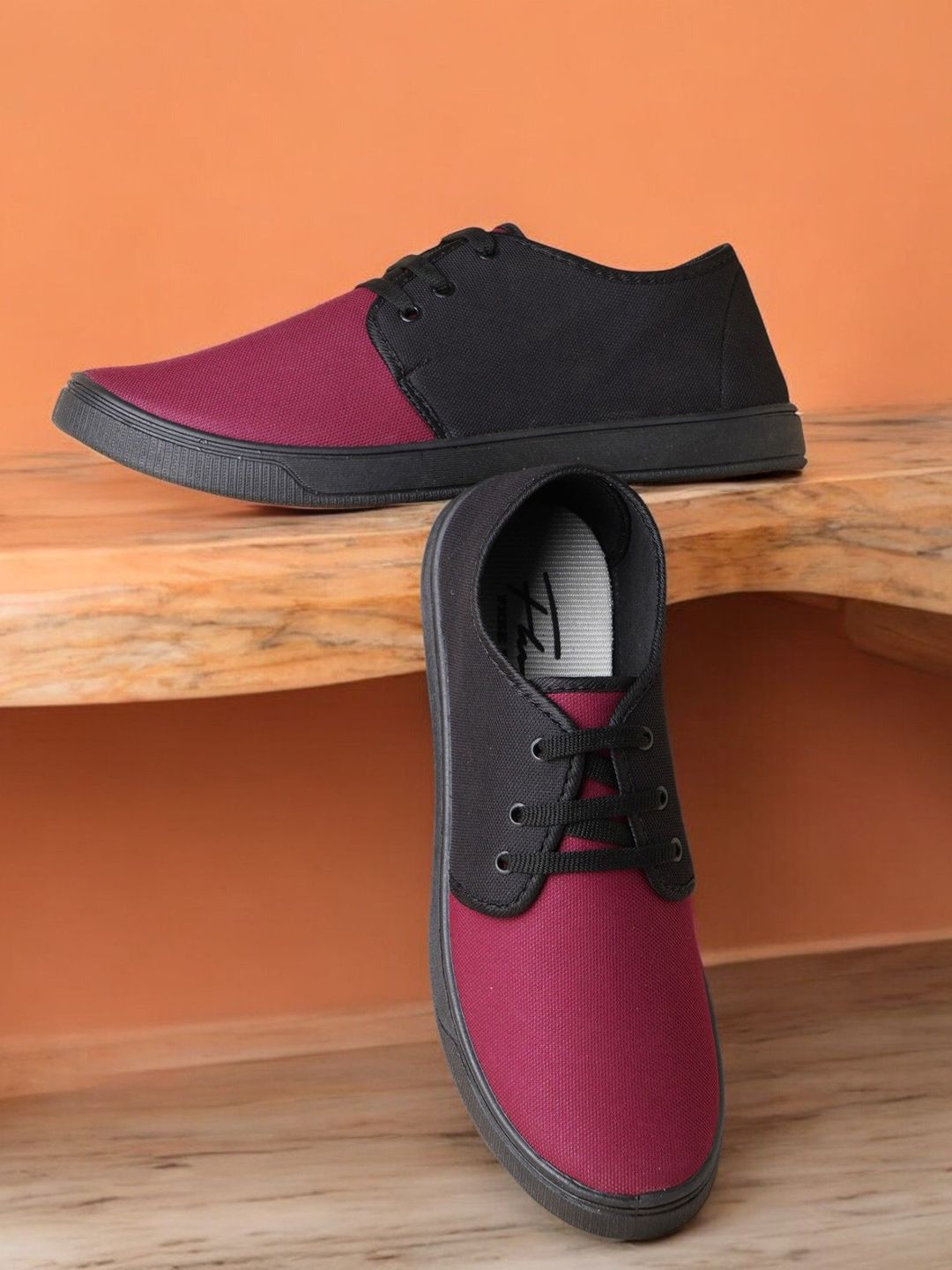 Spotwalk Men Colourblocked Lightweight Sneakers-picture-24