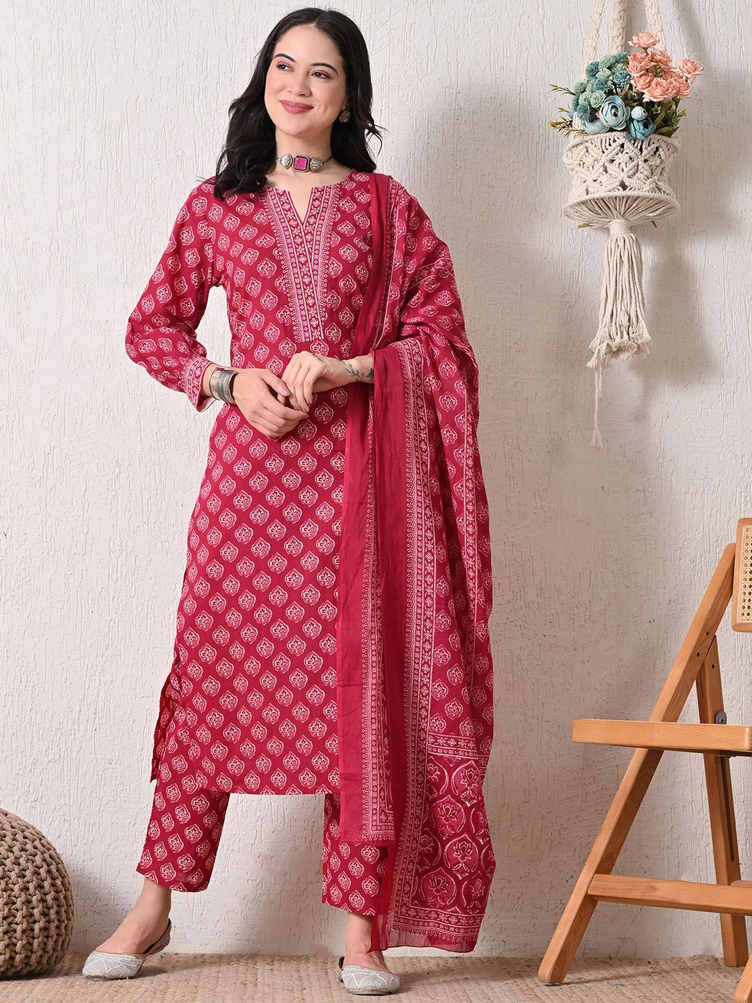 AVYCO Women Ethnic Motif Printed Pure Cotton Kurta with Trousers & Dupatta