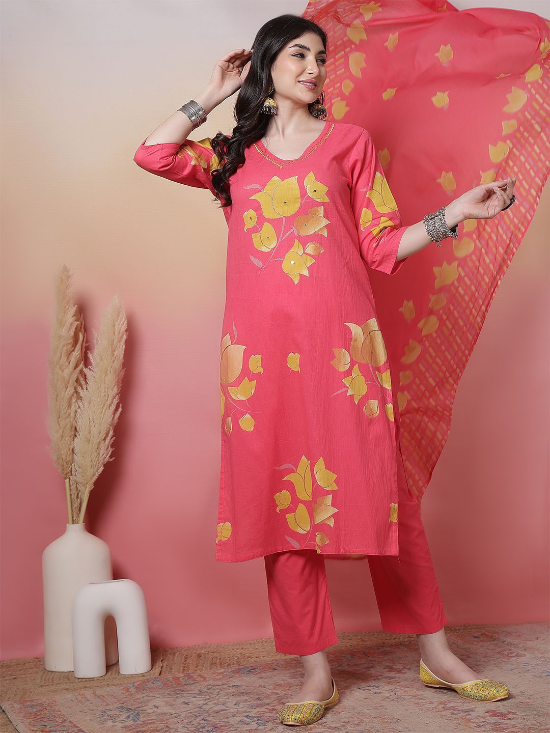 Sangria Women Floral Printed Regular Mirror Work Pure Cotton Kurta Set