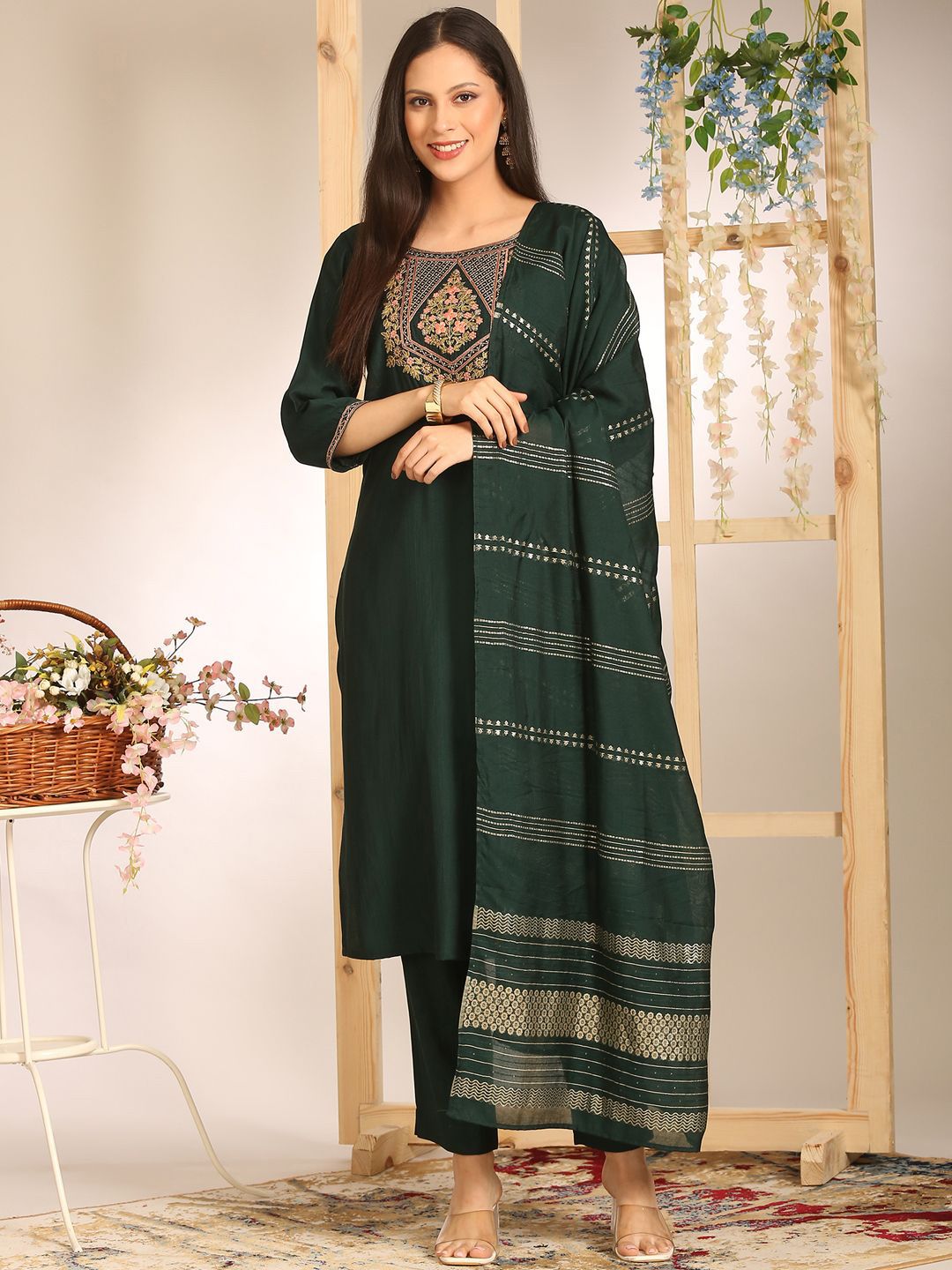 Anouk Women Floral Embroidered Regular Thread Work Kurta With Trousers & Dupatta