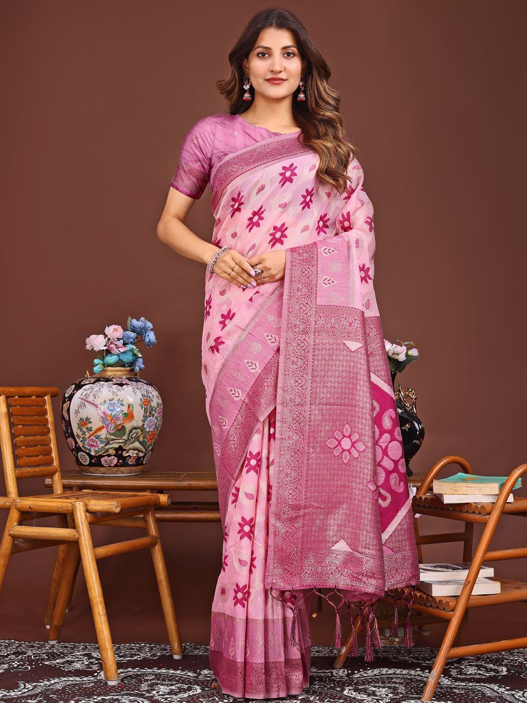 Astita Ethnic Motifs Woven Design Zari Patola Saree-picture-24
