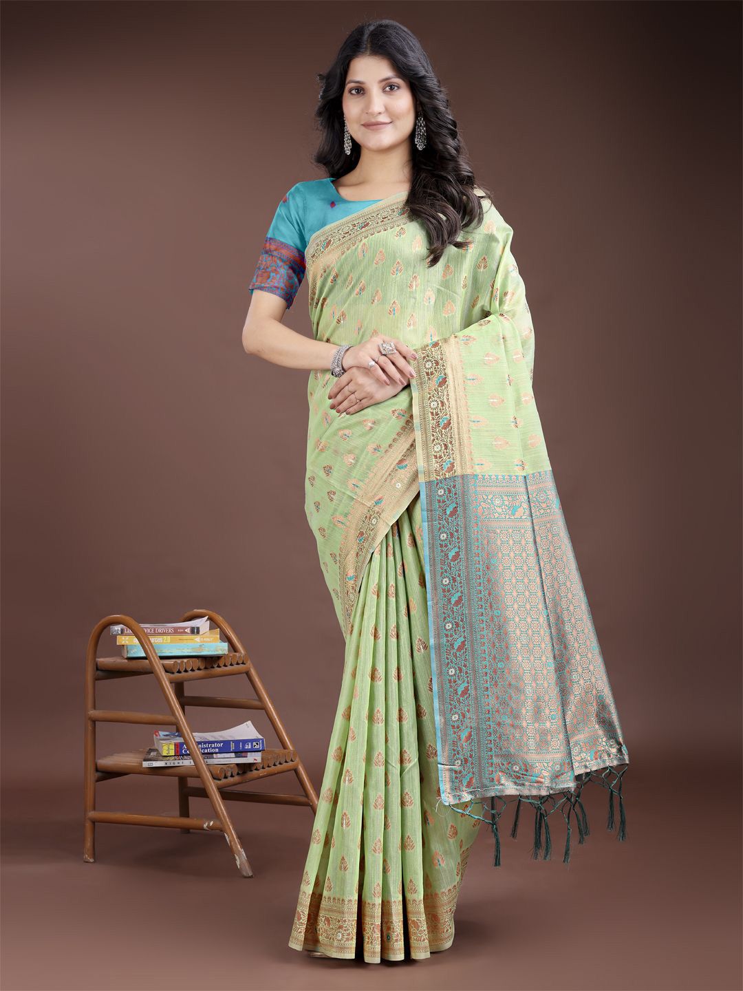 Astita Ethnic Motifs Woven Design Zari Saree-picture-37