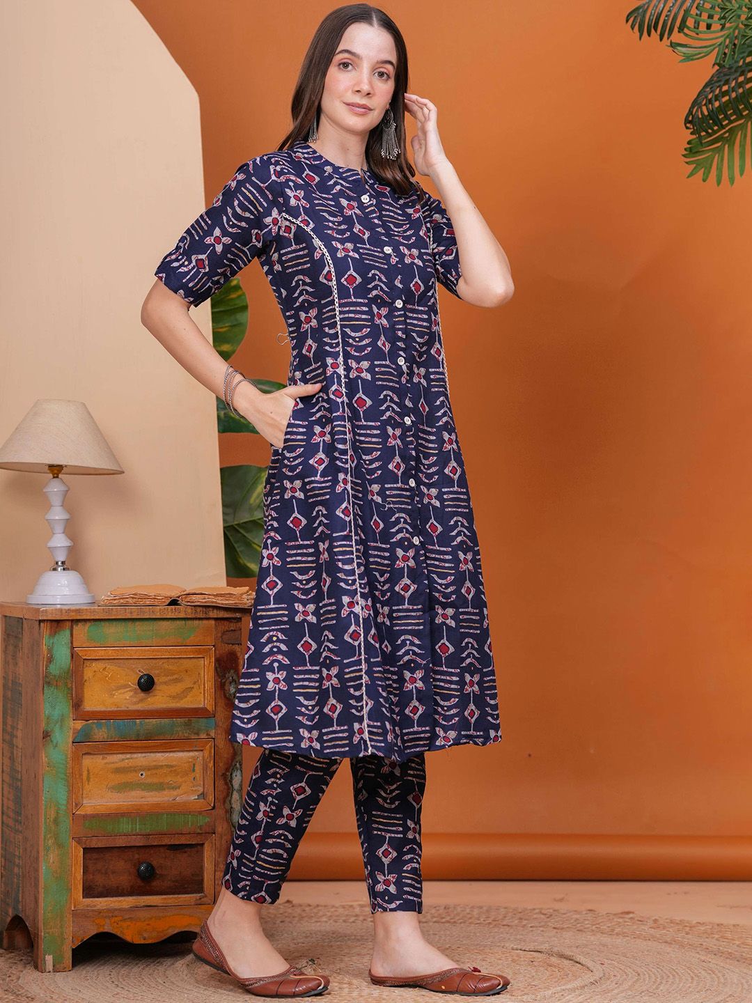 HEARTLOOM Ethnic Motifs Printed Mandarin Collar A-Line Kurta With Trouser