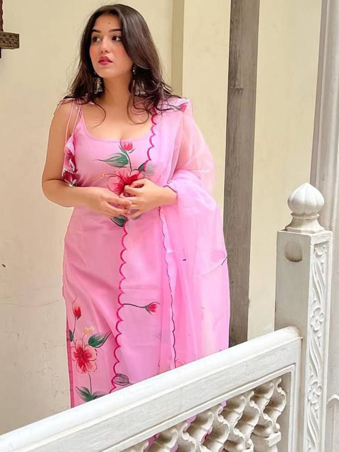 Growdamy Women Floral Printed Kurta with Trousers & Dupatta