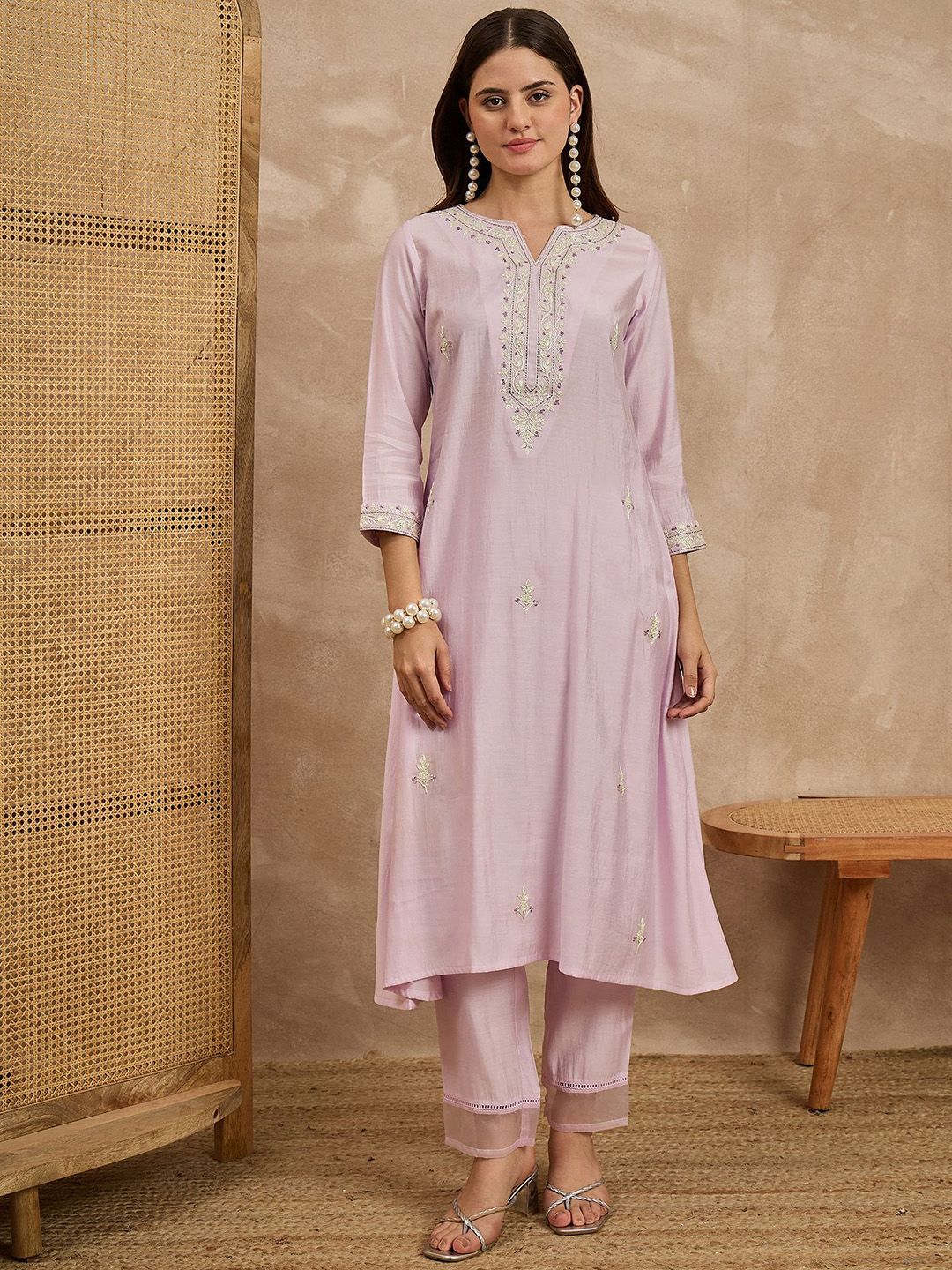 all about you Women Floral Embroidered Kurta with Trousers & Dupatta