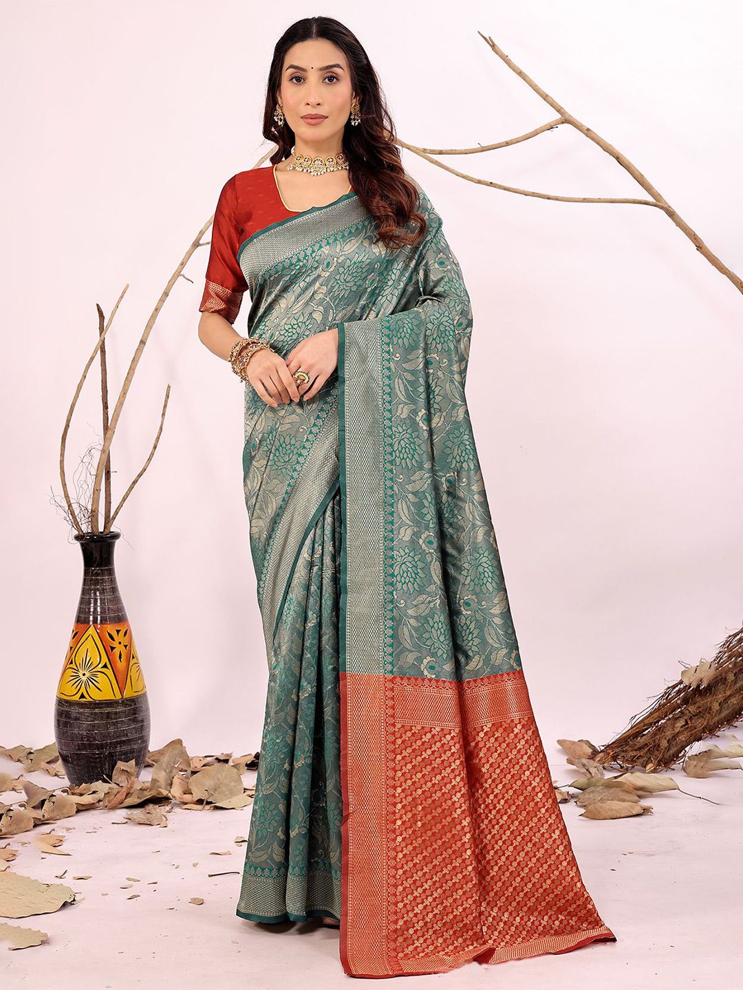 KALINI Floral Woven Design Zari Kanjeevaram Saree-picture-33