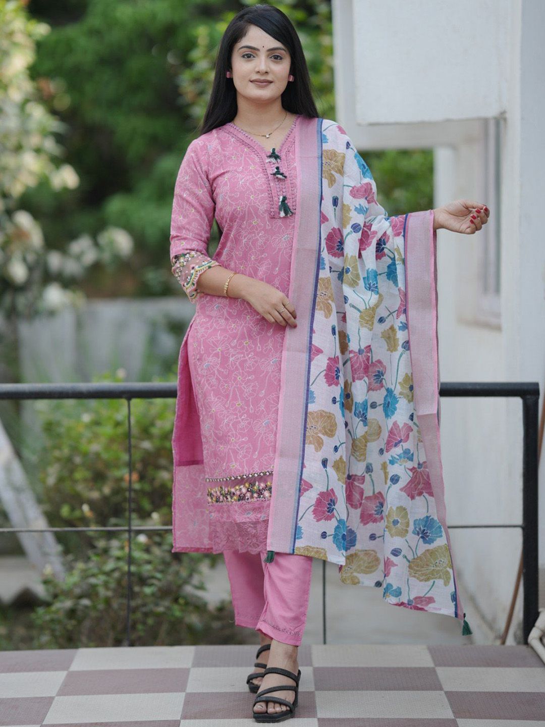 Ervaa fab Floral Embroidered V-Neck Pure Silk Kurta With Salwar & Dupatta