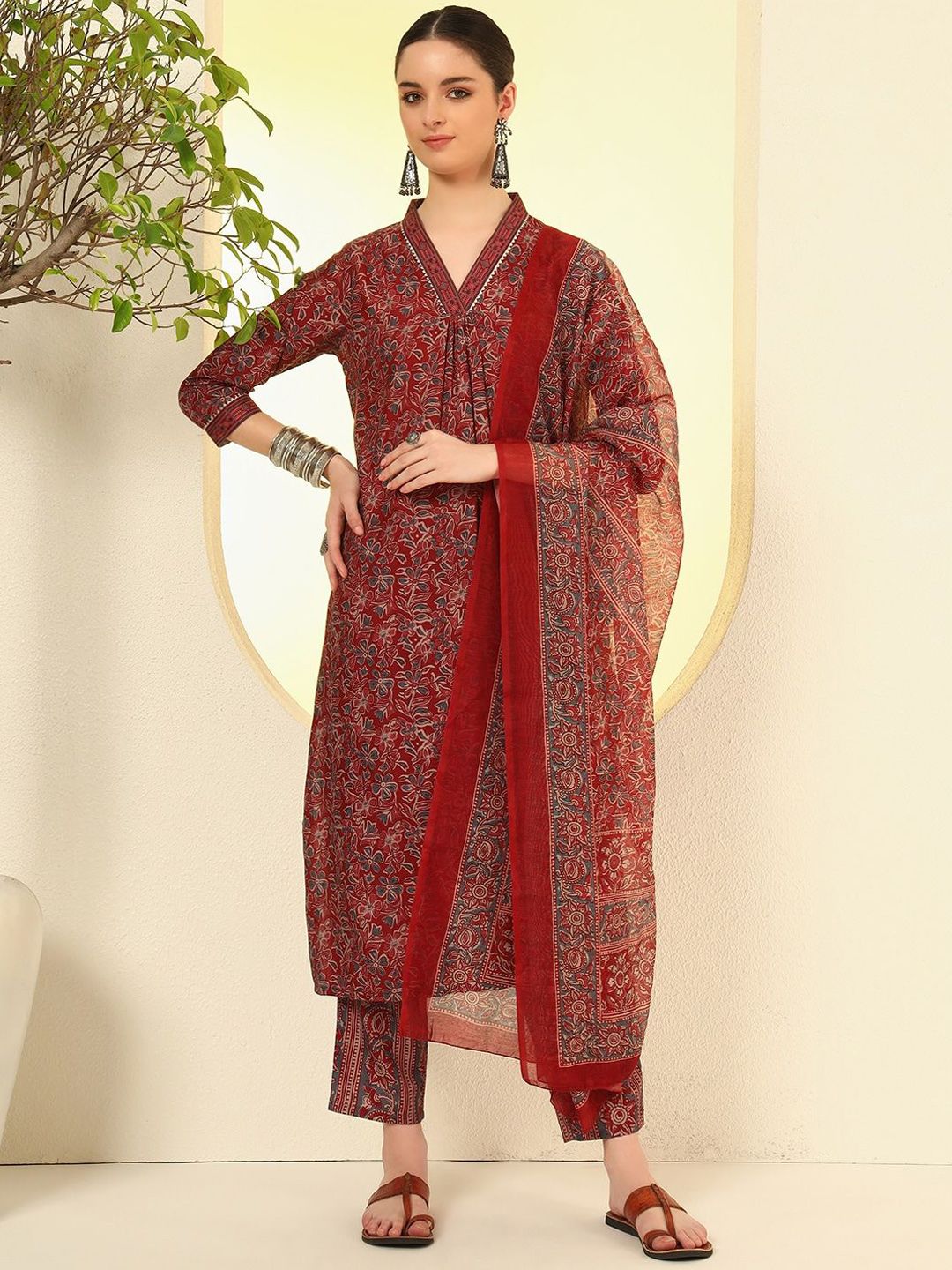 KALINI Women Floral Printed Kurta with Trousers & Dupatta