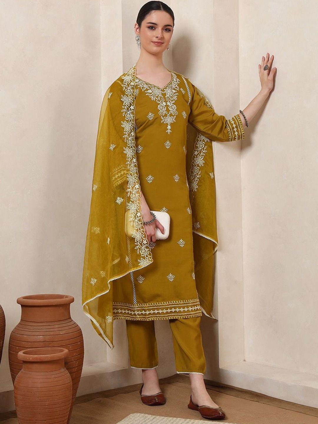 Nehamta Women Embroidered Regular Kurta with Trousers & Dupatta