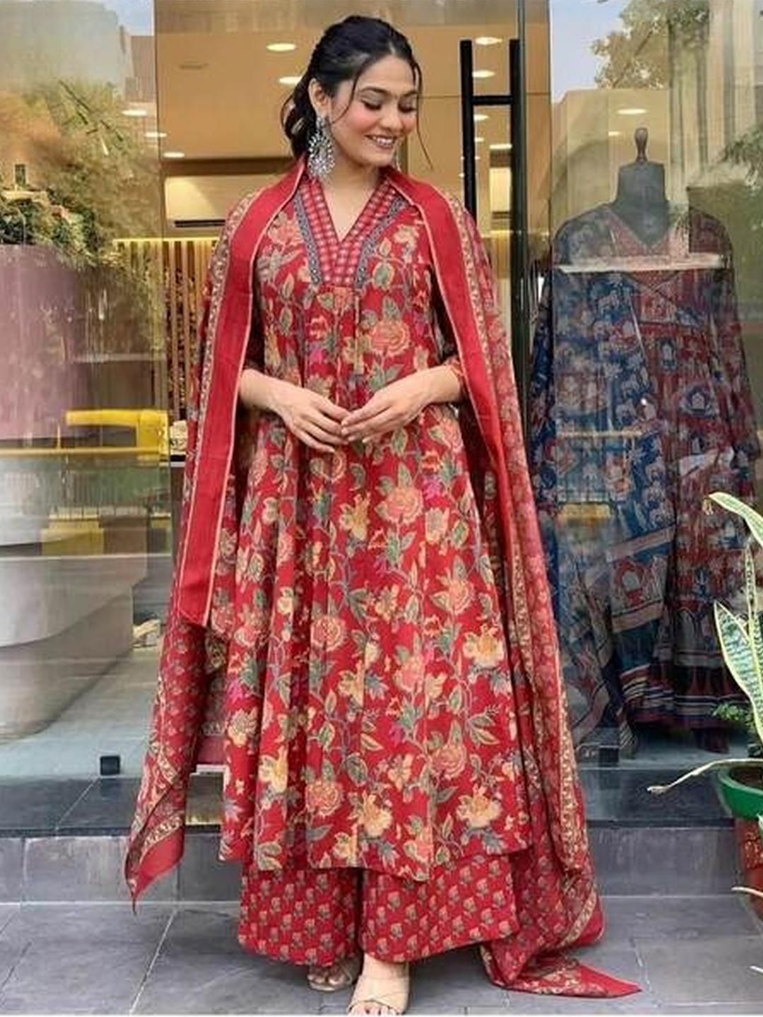 YAGNIK FASHION Women  Viscose Rayon Kurta Sets