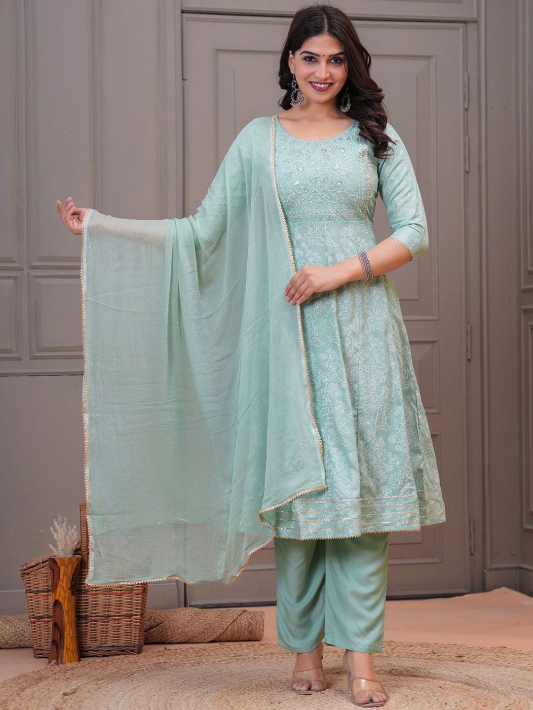 SHALIG Women Floral Printed Regular Kurta with Trousers & Dupatta