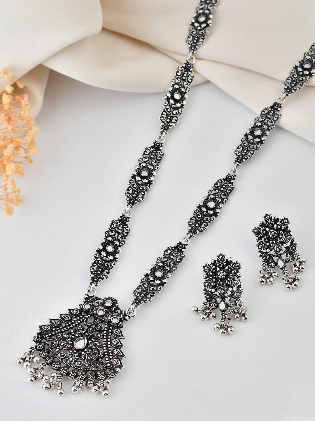 Sangria Silver-Plated Brass Artificial Beads Jewellery Set-picture-10