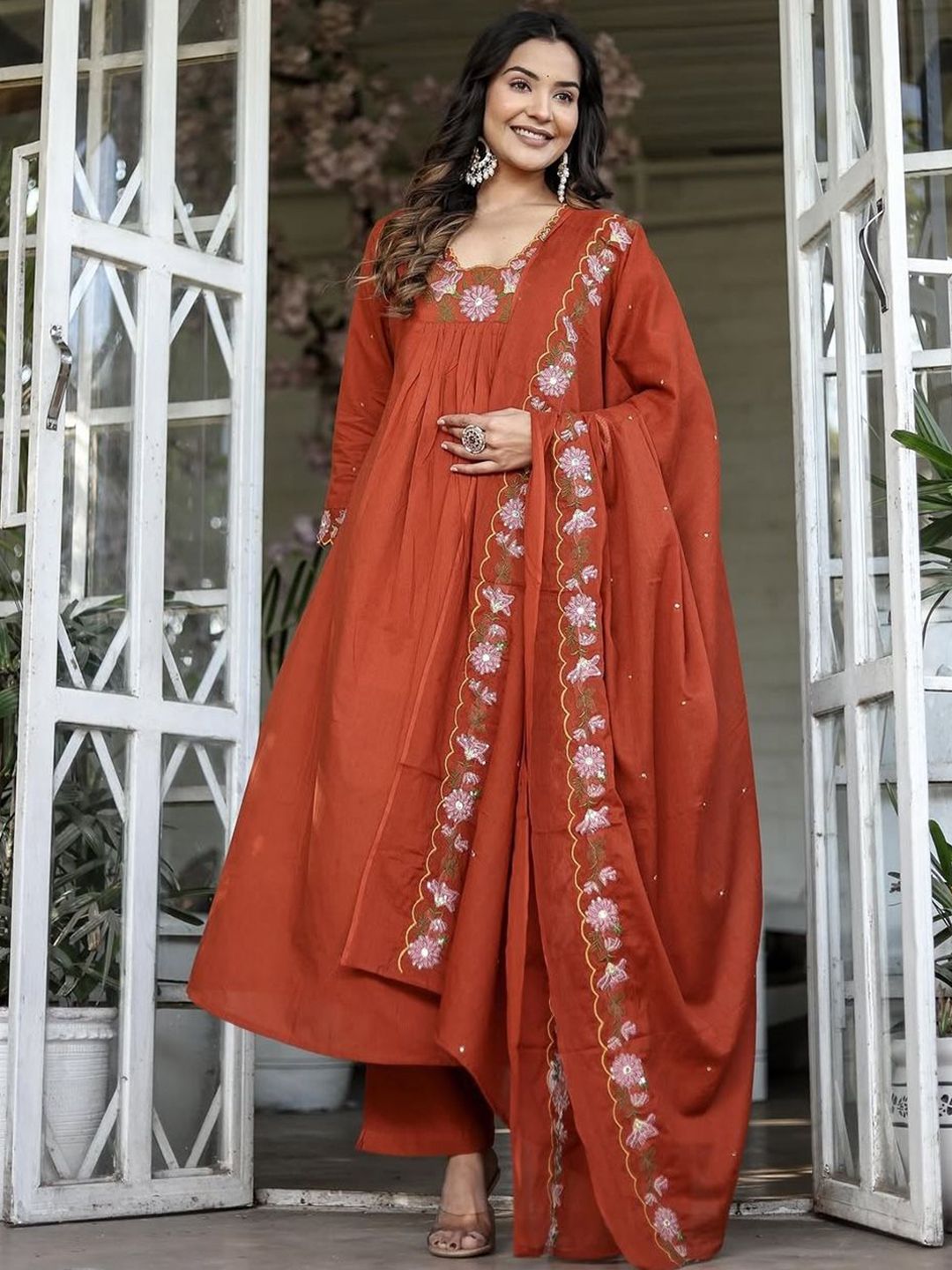 CREEPER Women Floral Embroidered Anarkali Kurta with Palazzo & Dupatta