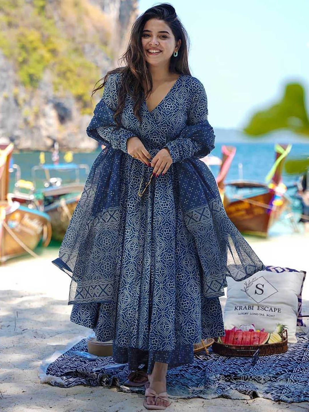 Moda Rapido Women Floral Printed Empire Kurta with Palazzos & Dupatta