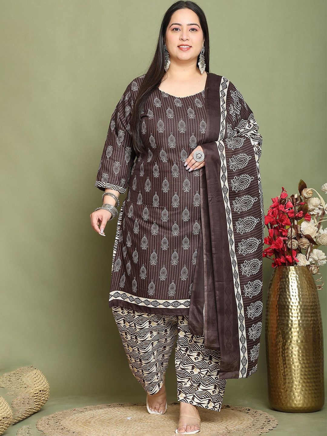 KALINI Women Ethnic Motifs Printed Round Neck Regular Kurti with Salwar & Dupatta