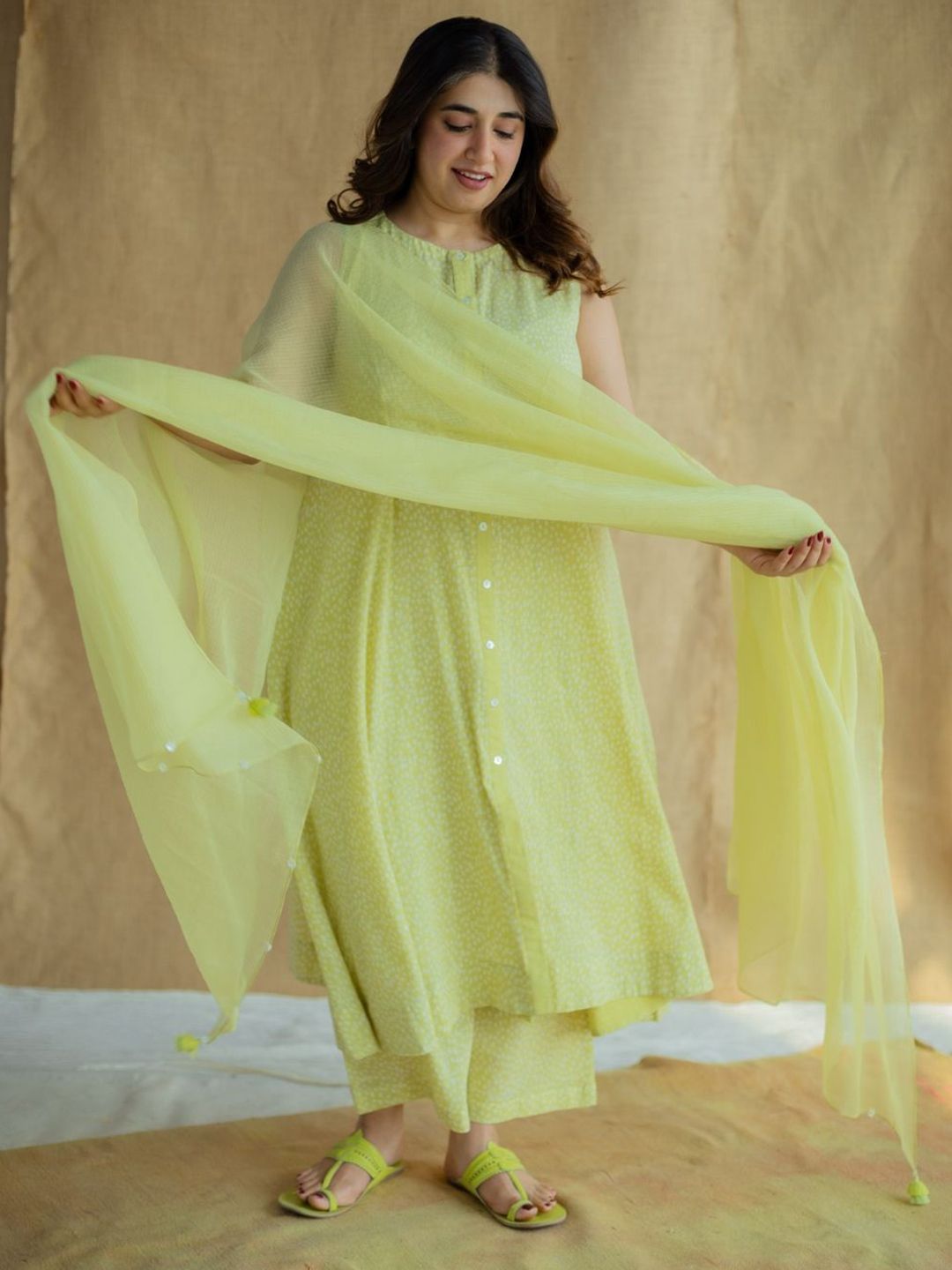 THE INDIAN ETHNIC CO Cotton Kota Doria Dupatta-image-28