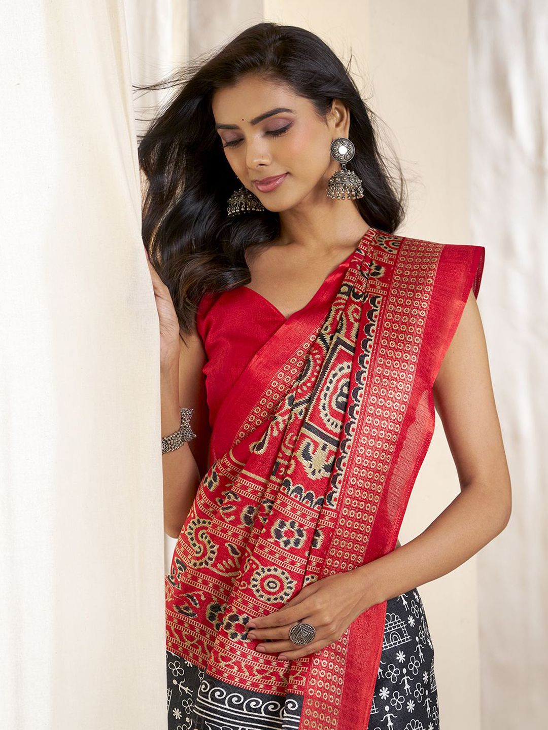 KALINI Ethnic Motifs Printed Ikat Saree with Blouse Piece-image-16