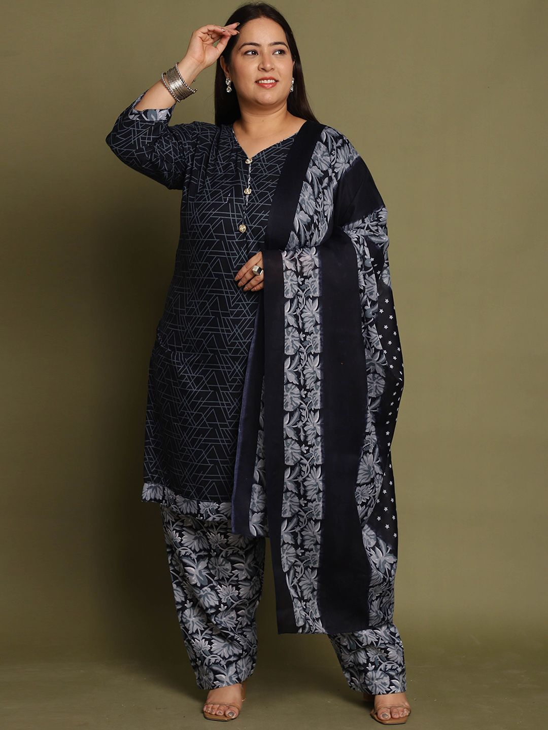 KALINI Women Floral Printed Kurta with Salwar & Dupatta