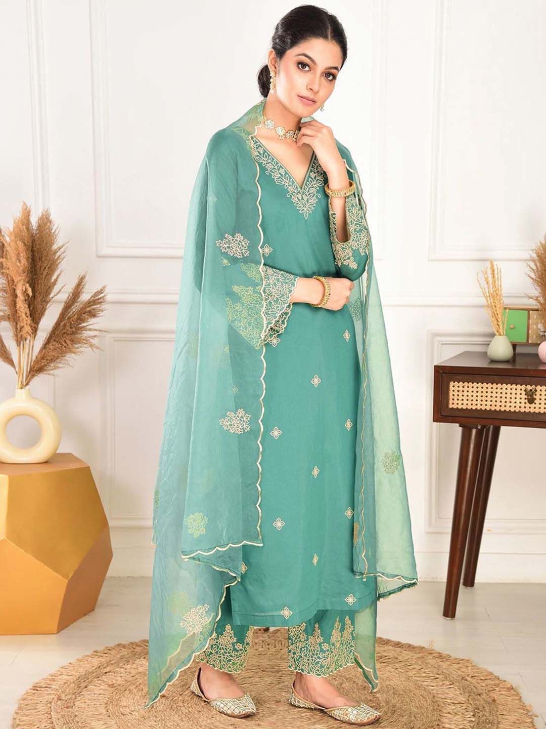 Vastukala Women Solid Embroidered Kurta with Palazzos & Dupatta