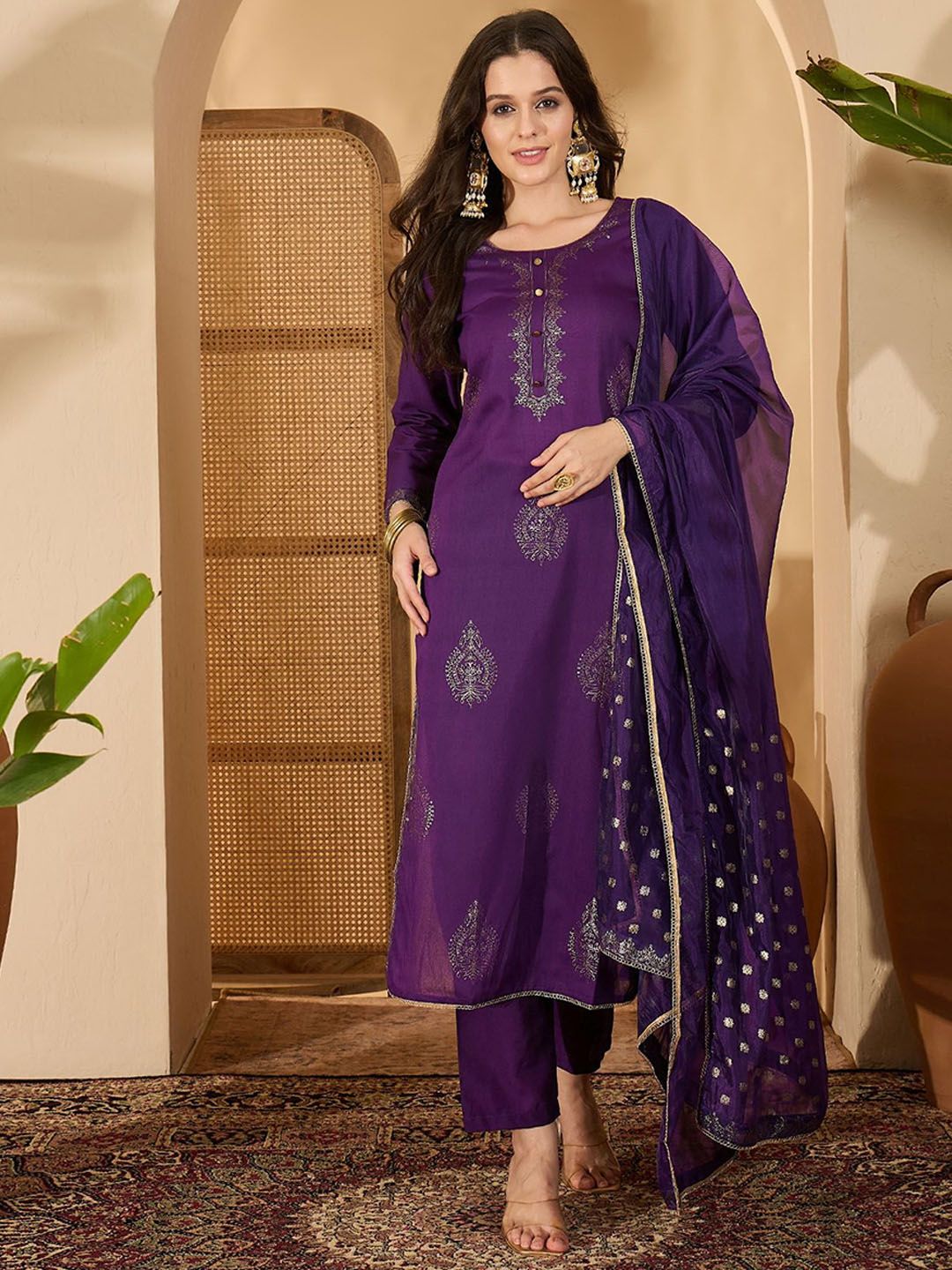 Sangria Foil Printed Straight Kurta & Trousers With Dupatta