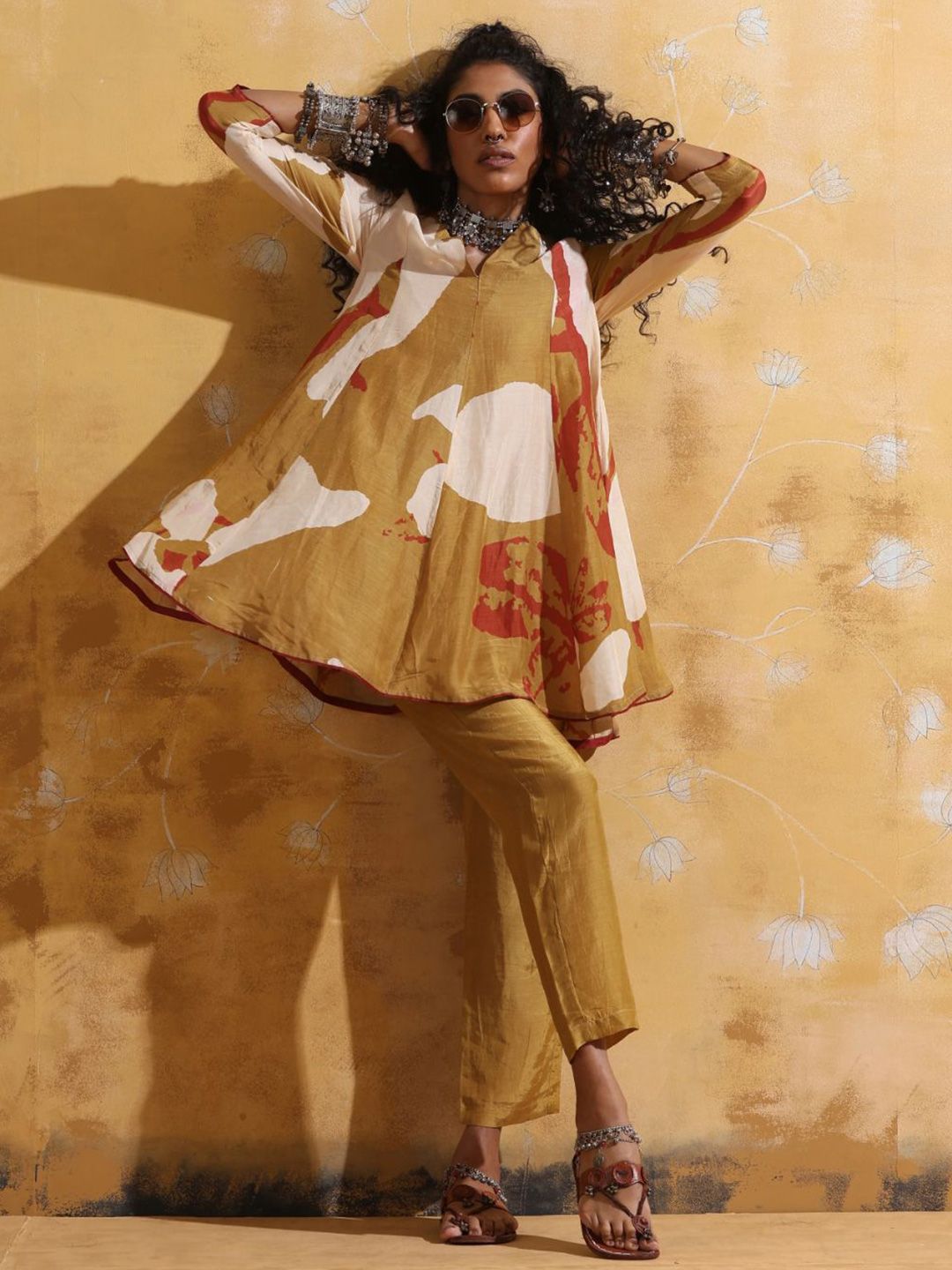 trueBrowns Printed Tunic With Trousers Co-Ords-picture-41