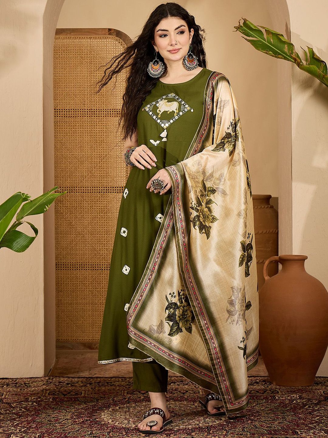 Sangria Women Bandhani Printed Sleeveless Thread Work A-Line Kurta & Trousers With Dupatta