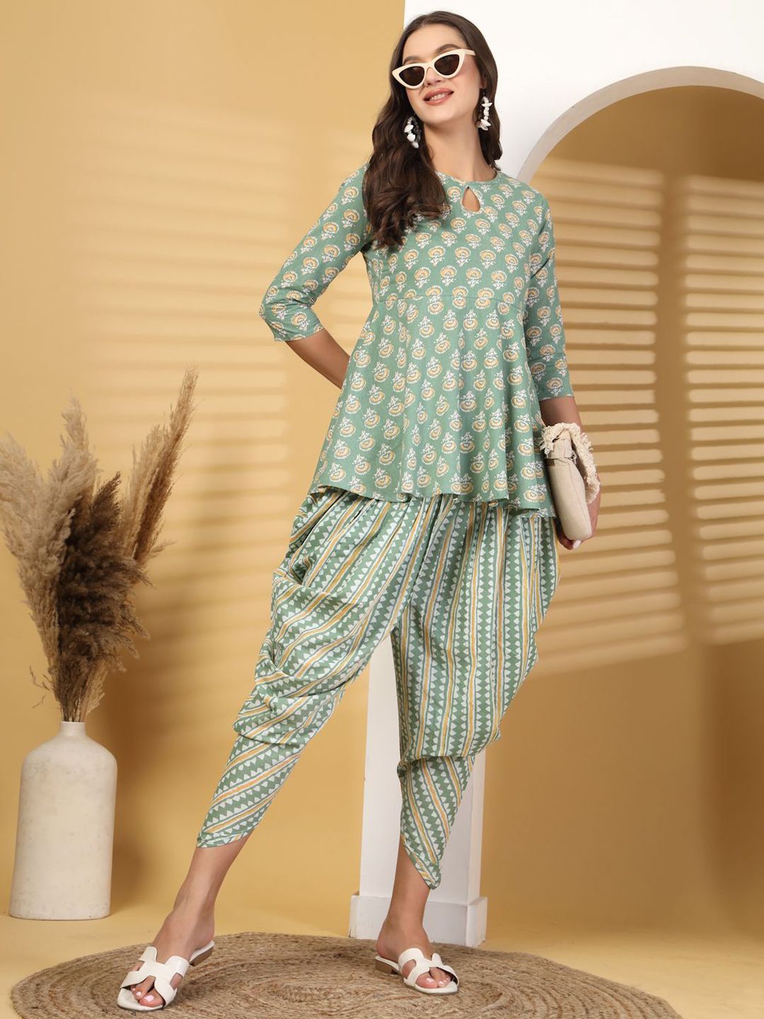 SUBAGI FASHION Women Floral Printed Keyhole Neck Pure Cotton Kurti with Dhoti Pants