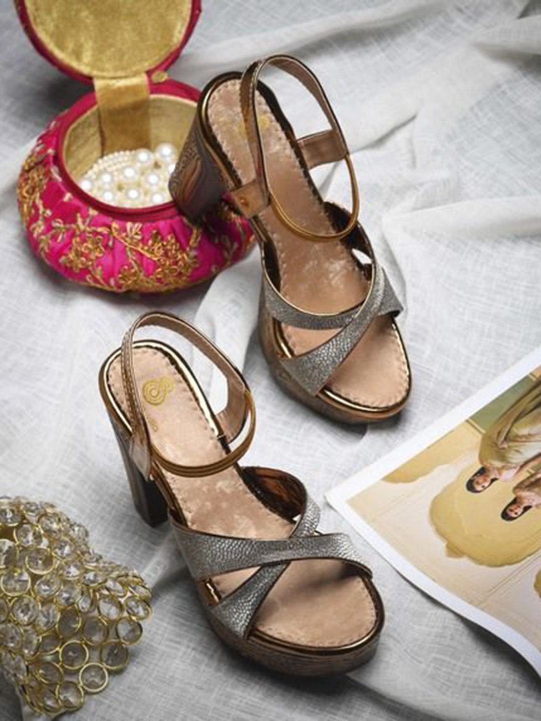 sneakers villa Women Embellished Block Heel Sandals-picture-35