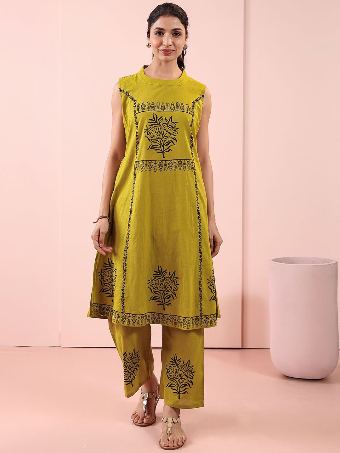 Anouk Rustic Women Floral Printed Cotton Kurta with Palazzo