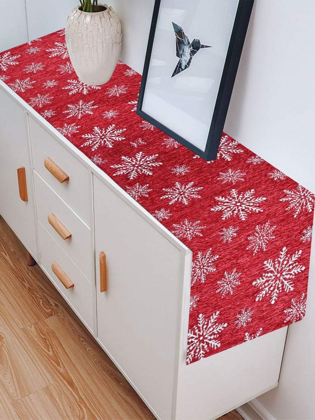 PRAKARTIK Red & White Printed Pure Cotton Table Runner